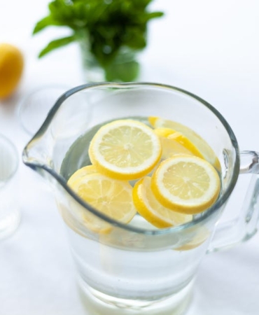 Limonlu-Su-Icmek-Zayiflatir-mi-Gercekler-Ortaya-Cikiyor-featured